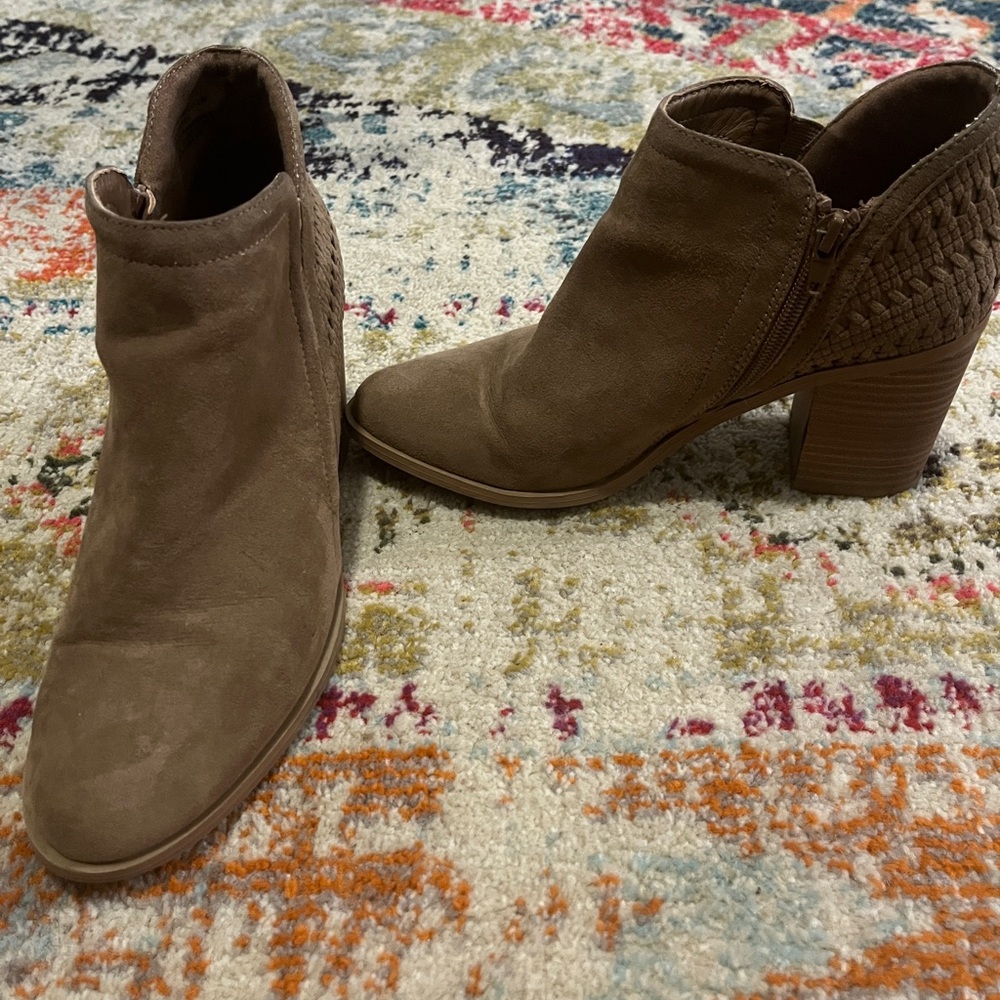 8.5 Tan/Light Brown Madden Girl Ankle Boots